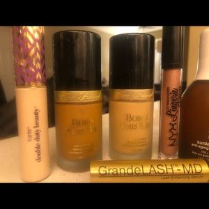 Random makeup bundle!